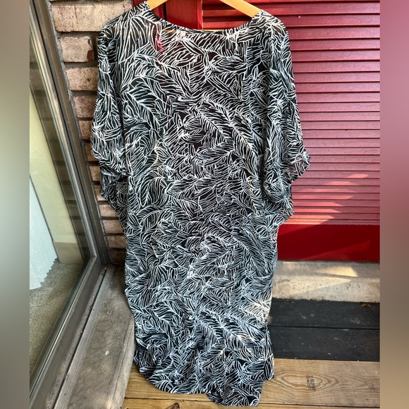 Women’s large black / white kimono - Picture 5 of 5